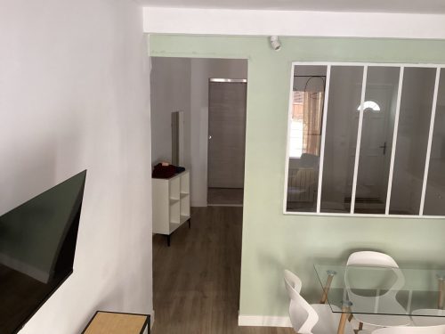 Séjour-vue-chambre-et-sdb