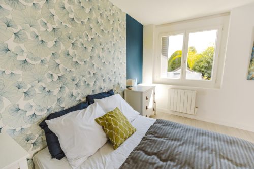 Chambre avec lit double